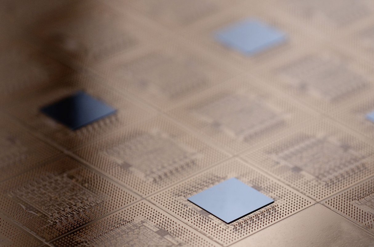 High-tech chips in mini format for medical applications